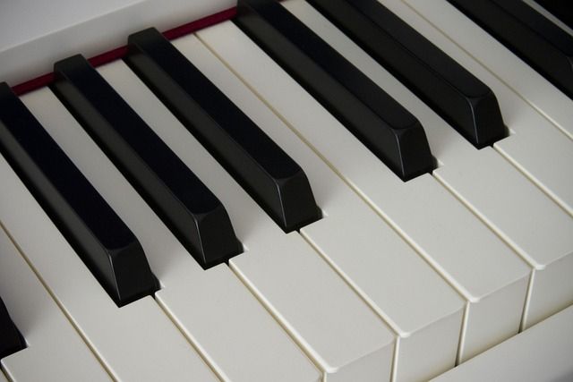 Kompleksowa usługa przemieszczania pianin - poradnik dla przenoszących